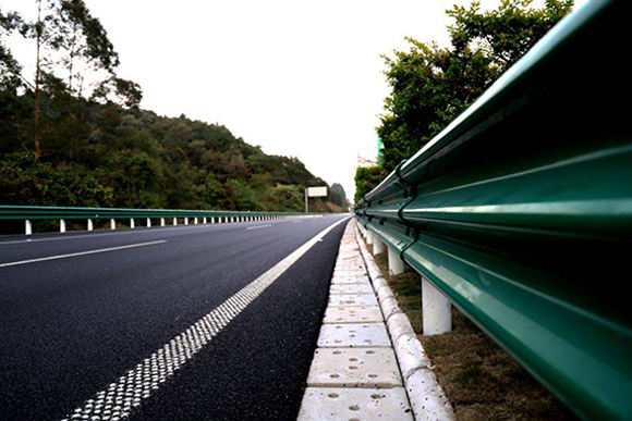 牡丹江高速公路护栏的常用类型